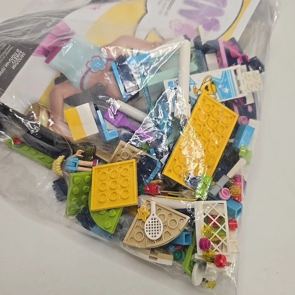 Lot of‎ Mixed Lego Friends plus more Pastel colors With Figures 1 Pound 11 Oz